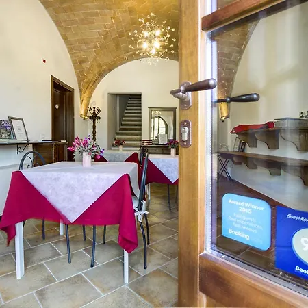 In Canto Sul Poggio * Volterra